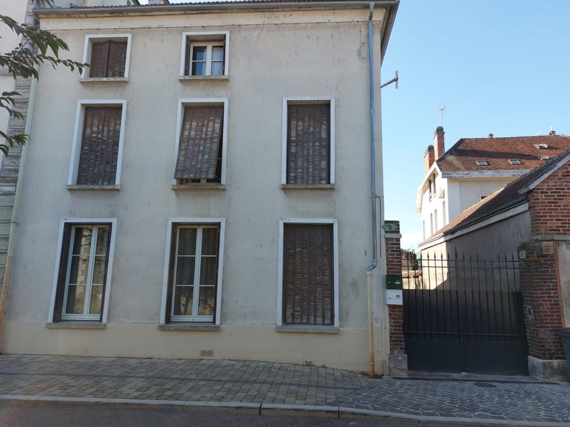 Holiday home Le Cordelier - Jardin En Plein Centre - Quais De Seine Troyes